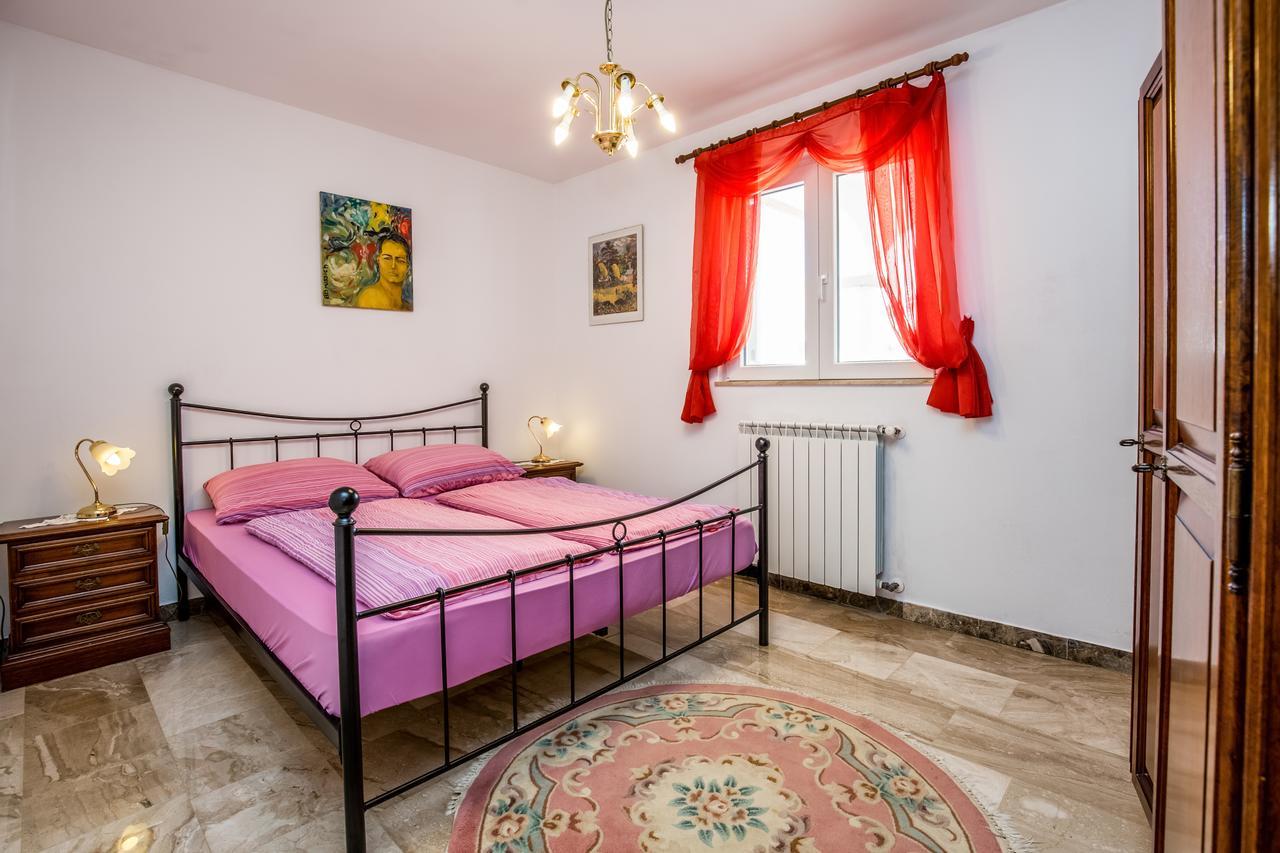 Apartment Carolina Liznjan Ngoại thất bức ảnh