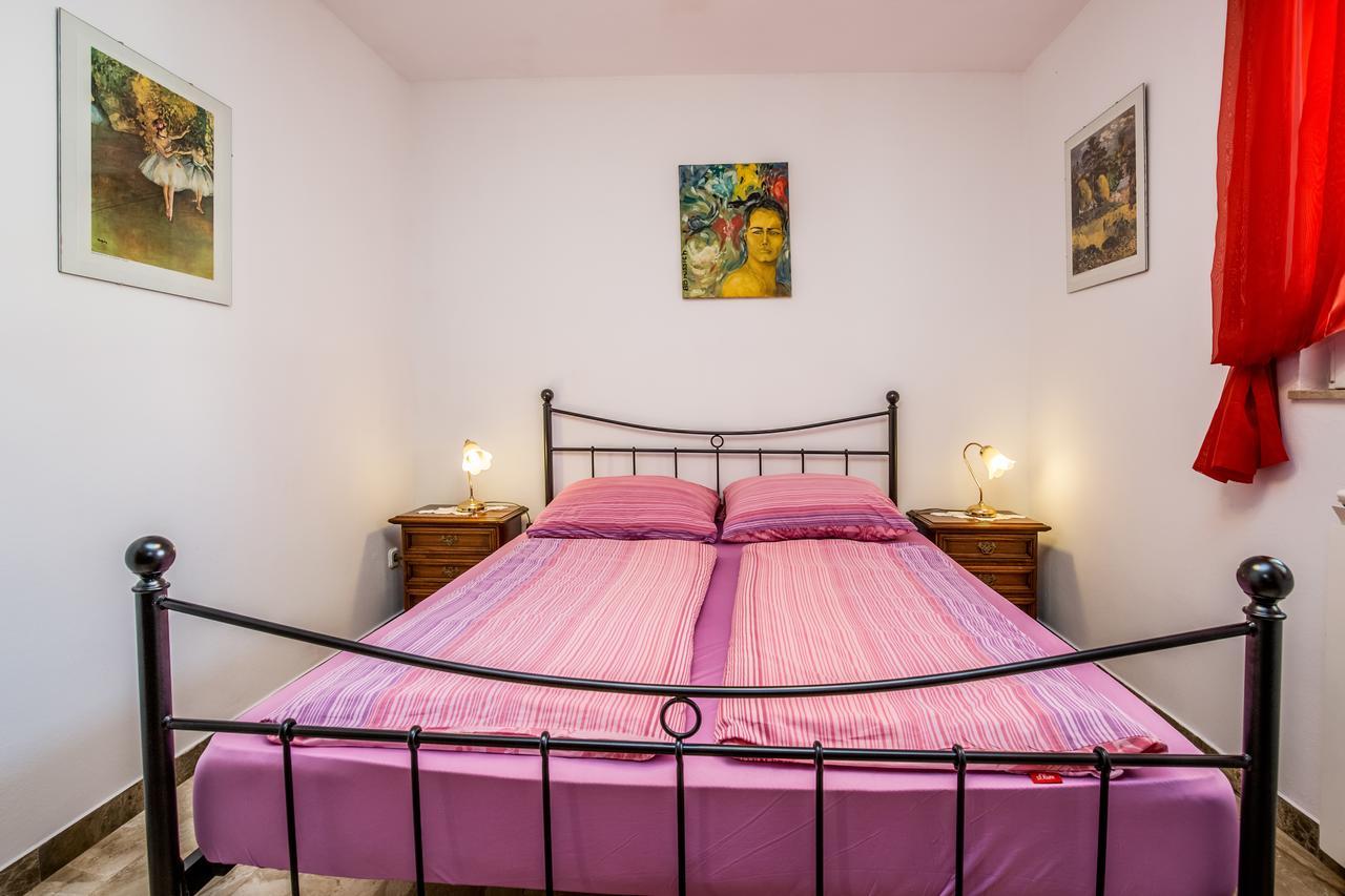 Apartment Carolina Liznjan Ngoại thất bức ảnh