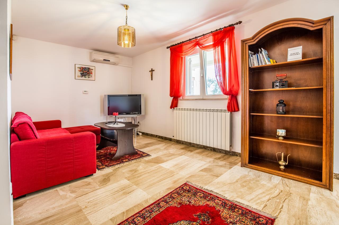 Apartment Carolina Liznjan Ngoại thất bức ảnh