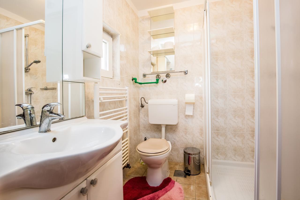 Apartment Carolina Liznjan Ngoại thất bức ảnh