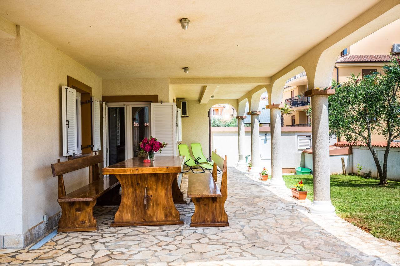 Apartment Carolina Liznjan Ngoại thất bức ảnh