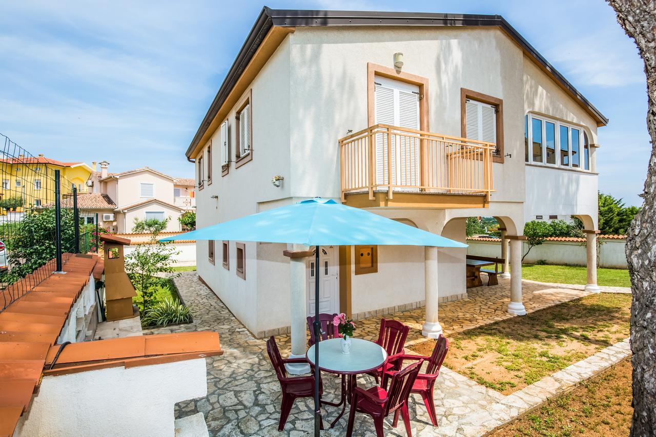 Apartment Carolina Liznjan Ngoại thất bức ảnh